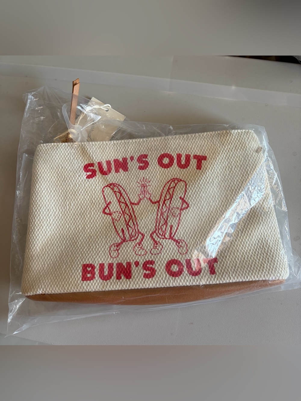 NWT Universal Thread Sun’s Out Bun’s Out Hot Dog Canvas Zip Pouch Clutch